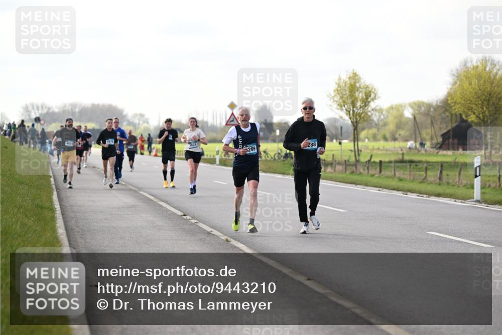 12.04.2026 - 45. Internationalen Wilhelmsburger Insellauf Dr. Thomas Lammeyer http://msf.ph/oto/9443210 12.04.2026 10:15:08 Laufen 4914, 4976, 3831, 5299, 288 meine-sportfotos.de