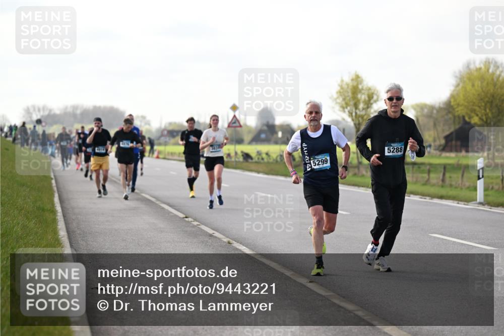12.04.2026 - 45. Internationalen Wilhelmsburger Insellauf Dr. Thomas Lammeyer http://msf.ph/oto/9443221 12.04.2026 10:15:10 Laufen 3837, 5299, 5288 meine-sportfotos.de