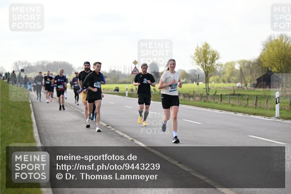 12.04.2026 - 45. Internationalen Wilhelmsburger Insellauf Dr. Thomas Lammeyer http://msf.ph/oto/9443239 12.04.2026 10:15:13 Laufen 2833, 4976, 3831 meine-sportfotos.de