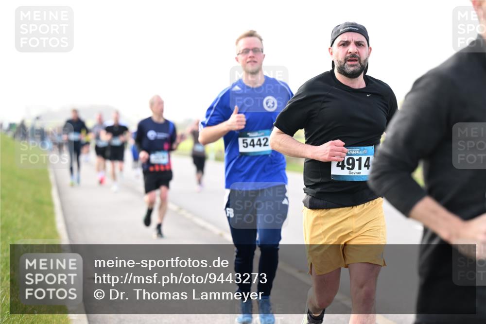 12.04.2026 - 45. Internationalen Wilhelmsburger Insellauf Dr. Thomas Lammeyer http://msf.ph/oto/9443273 12.04.2026 10:15:18 Laufen 5442, 4914 meine-sportfotos.de