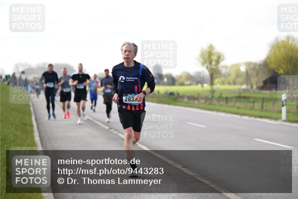 12.04.2026 - 45. Internationalen Wilhelmsburger Insellauf Dr. Thomas Lammeyer http://msf.ph/oto/9443283 12.04.2026 10:15:20 Laufen 283 meine-sportfotos.de