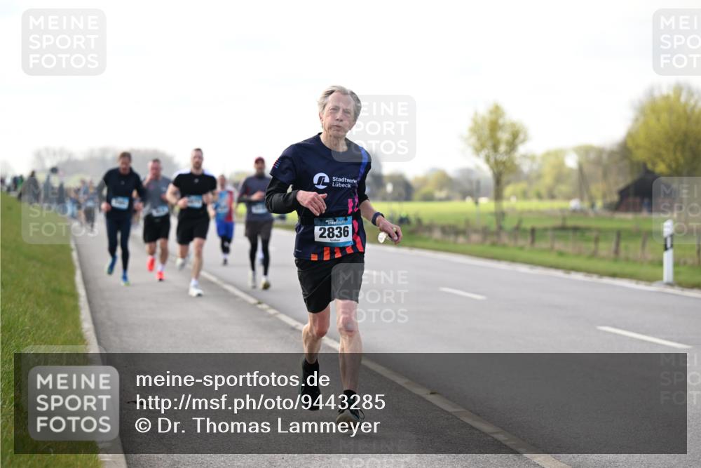 12.04.2026 - 45. Internationalen Wilhelmsburger Insellauf Dr. Thomas Lammeyer http://msf.ph/oto/9443285 12.04.2026 10:15:20 Laufen 2836 meine-sportfotos.de
