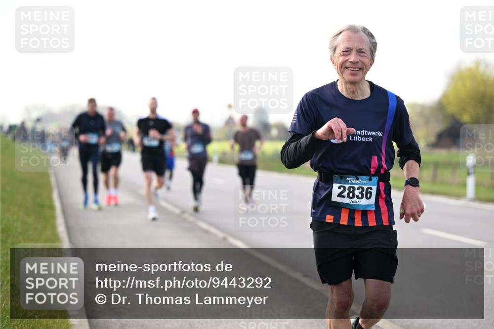 12.04.2026 - 45. Internationalen Wilhelmsburger Insellauf Dr. Thomas Lammeyer http://msf.ph/oto/9443292 12.04.2026 10:15:21 Laufen 45, 2836 meine-sportfotos.de