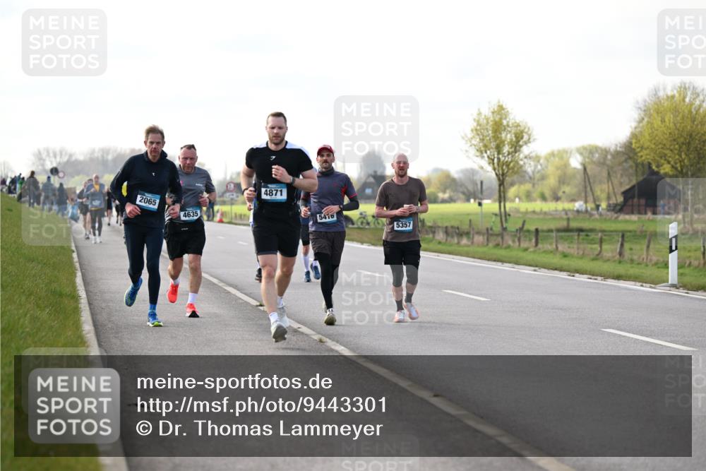 12.04.2026 - 45. Internationalen Wilhelmsburger Insellauf Dr. Thomas Lammeyer http://msf.ph/oto/9443301 12.04.2026 10:15:23 Laufen 2065, 4635, 4871, 5416, 5357 meine-sportfotos.de