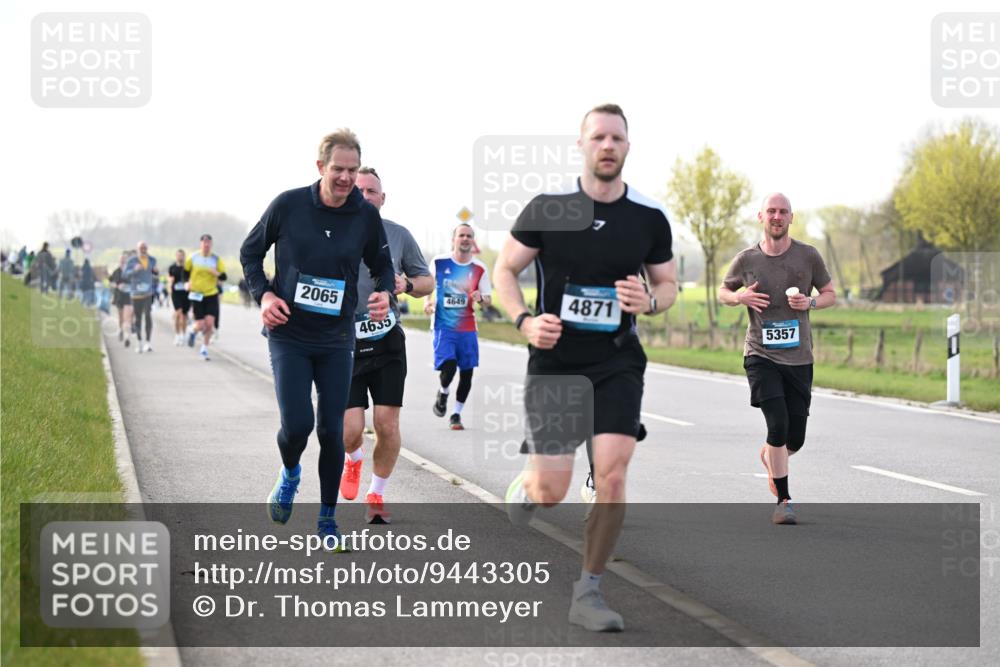 12.04.2026 - 45. Internationalen Wilhelmsburger Insellauf Dr. Thomas Lammeyer http://msf.ph/oto/9443305 12.04.2026 10:15:25 Laufen 2065, 4649, 4871, 4635, 5357 meine-sportfotos.de