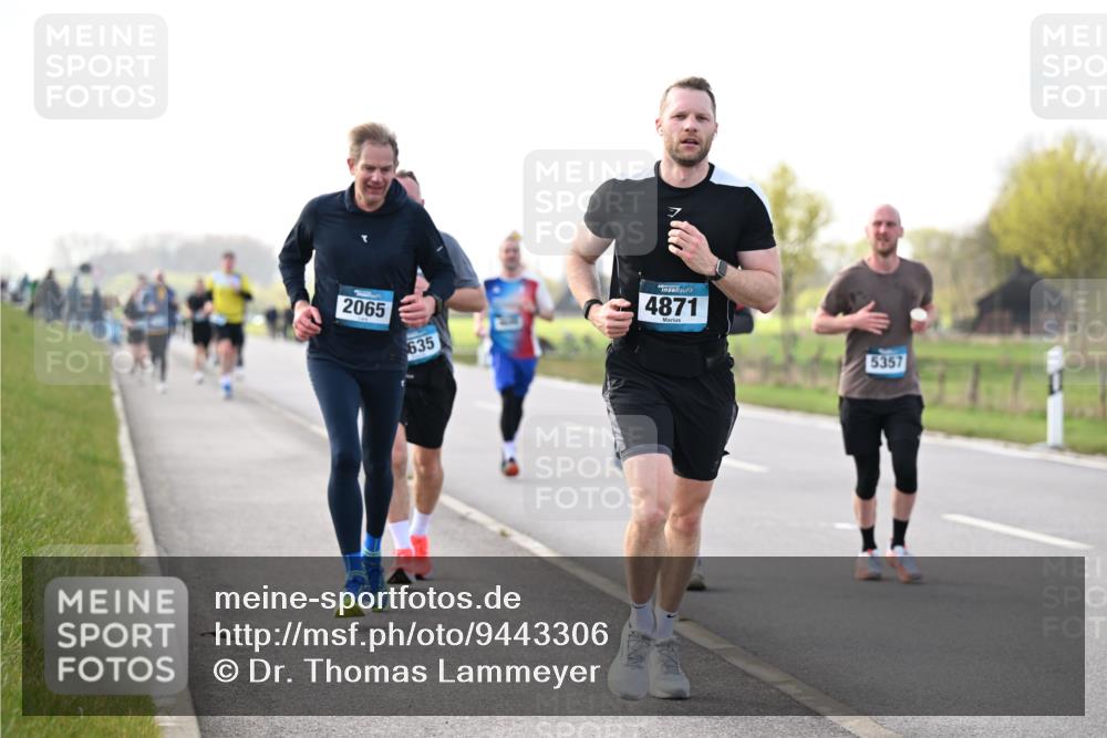 12.04.2026 - 45. Internationalen Wilhelmsburger Insellauf Dr. Thomas Lammeyer http://msf.ph/oto/9443306 12.04.2026 10:15:25 Laufen 2065, 635, 4871, 5357 meine-sportfotos.de