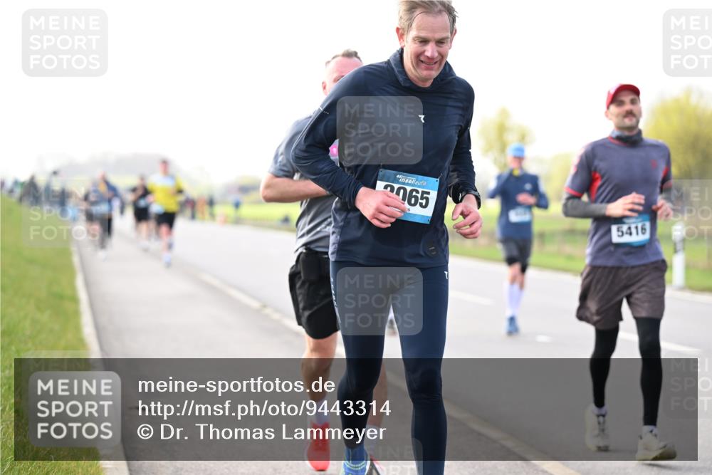 12.04.2026 - 45. Internationalen Wilhelmsburger Insellauf Dr. Thomas Lammeyer http://msf.ph/oto/9443314 12.04.2026 10:15:27 Laufen 065, 7, 5416 meine-sportfotos.de