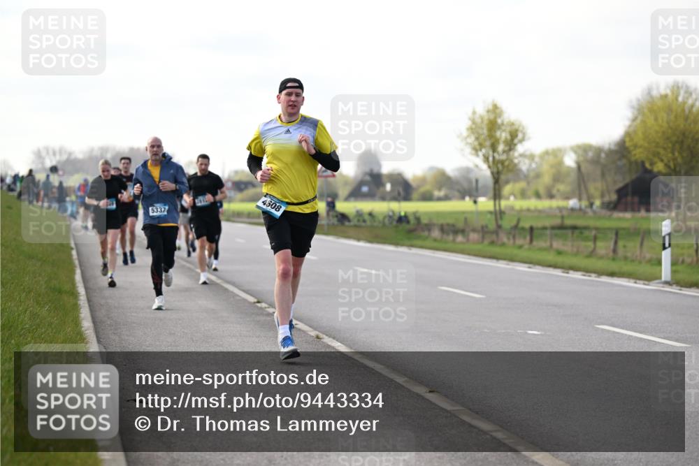 12.04.2026 - 45. Internationalen Wilhelmsburger Insellauf Dr. Thomas Lammeyer http://msf.ph/oto/9443334 12.04.2026 10:15:34 Laufen 4508, 5337 meine-sportfotos.de