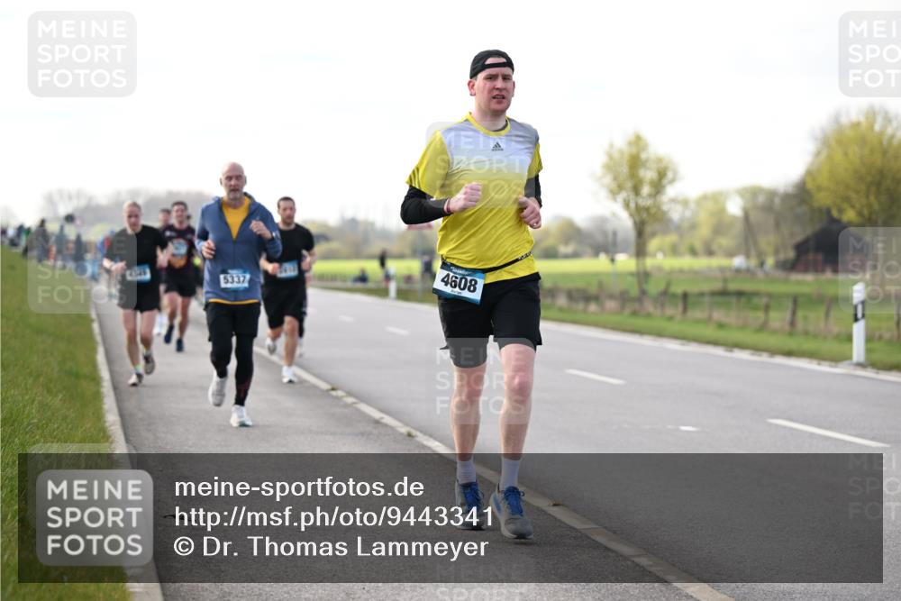 12.04.2026 - 45. Internationalen Wilhelmsburger Insellauf Dr. Thomas Lammeyer http://msf.ph/oto/9443341 12.04.2026 10:15:35 Laufen 4545, 5337, 4608 meine-sportfotos.de