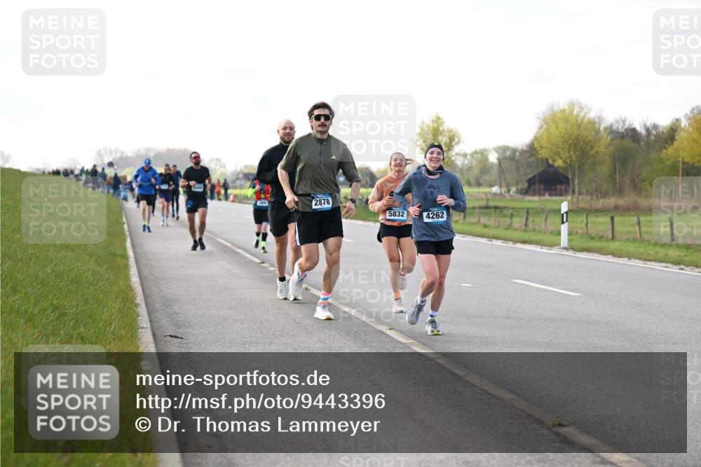 12.04.2026 - 45. Internationalen Wilhelmsburger Insellauf Dr. Thomas Lammeyer http://msf.ph/oto/9443396 12.04.2026 10:15:46 Laufen 2878, 5832, 4262 meine-sportfotos.de