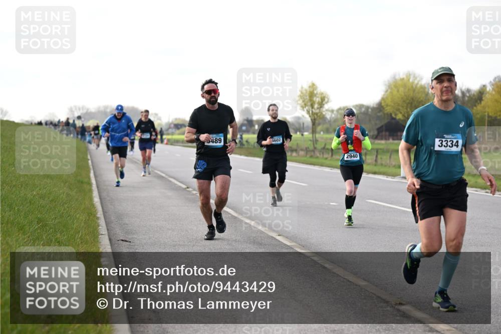 12.04.2026 - 45. Internationalen Wilhelmsburger Insellauf Dr. Thomas Lammeyer http://msf.ph/oto/9443429 12.04.2026 10:15:51 Laufen 489, 1602, 2940, 3334 meine-sportfotos.de
