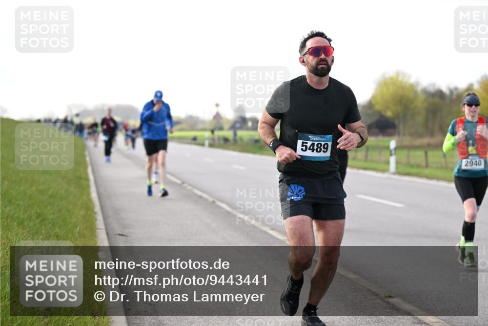12.04.2026 - 45. Internationalen Wilhelmsburger Insellauf Dr. Thomas Lammeyer http://msf.ph/oto/9443441 12.04.2026 10:15:53 Laufen 5489, 2940 meine-sportfotos.de