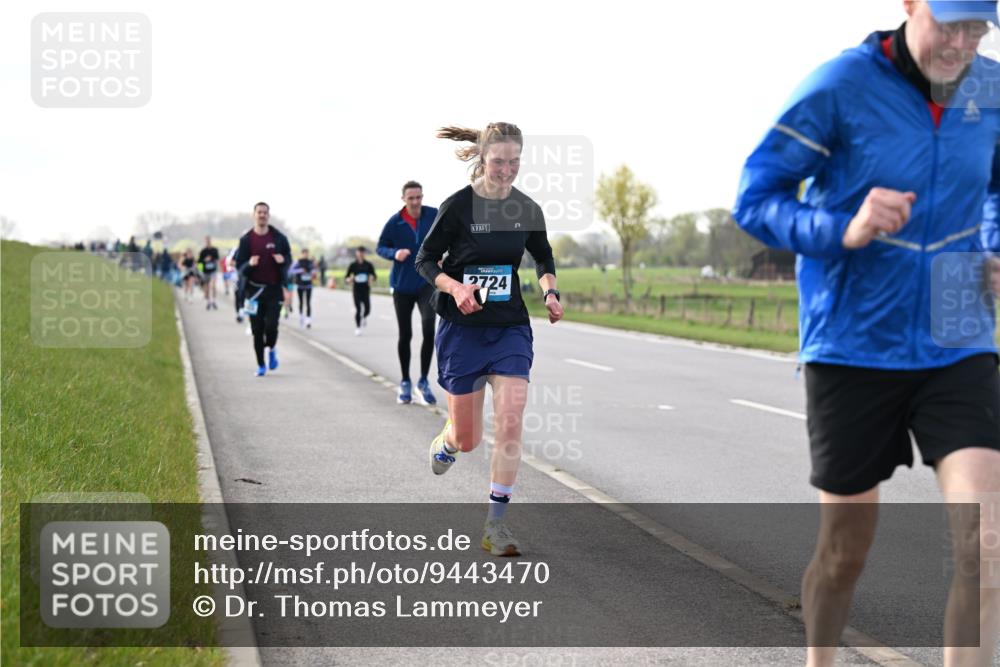 12.04.2026 - 45. Internationalen Wilhelmsburger Insellauf Dr. Thomas Lammeyer http://msf.ph/oto/9443470 12.04.2026 10:15:58 Laufen 2724 meine-sportfotos.de
