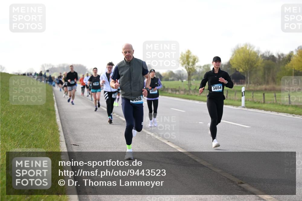 12.04.2026 - 45. Internationalen Wilhelmsburger Insellauf Dr. Thomas Lammeyer http://msf.ph/oto/9443523 12.04.2026 10:16:06 Laufen 408, 5647, 5654 meine-sportfotos.de