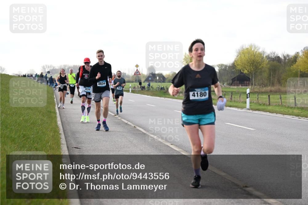 12.04.2026 - 45. Internationalen Wilhelmsburger Insellauf Dr. Thomas Lammeyer http://msf.ph/oto/9443556 12.04.2026 10:16:11 Laufen 4829, 4934, 2500, 4180 meine-sportfotos.de