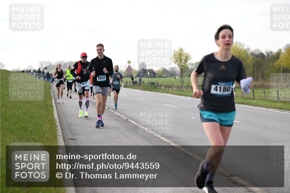 12.04.2026 - 45. Internationalen Wilhelmsburger Insellauf Dr. Thomas Lammeyer http://msf.ph/oto/9443559 12.04.2026 10:16:12 Laufen 4934, 4829, 2500, 41801 meine-sportfotos.de