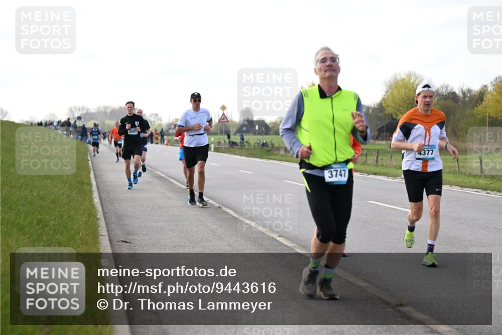 12.04.2026 - 45. Internationalen Wilhelmsburger Insellauf Dr. Thomas Lammeyer http://msf.ph/oto/9443616 12.04.2026 10:16:21 Laufen 3091, 3747, 4377 meine-sportfotos.de