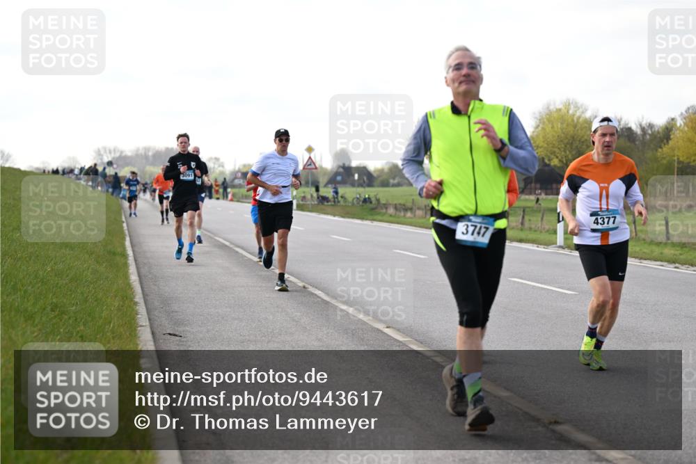 12.04.2026 - 45. Internationalen Wilhelmsburger Insellauf Dr. Thomas Lammeyer http://msf.ph/oto/9443617 12.04.2026 10:16:21 Laufen 3091, 3747, 4377 meine-sportfotos.de