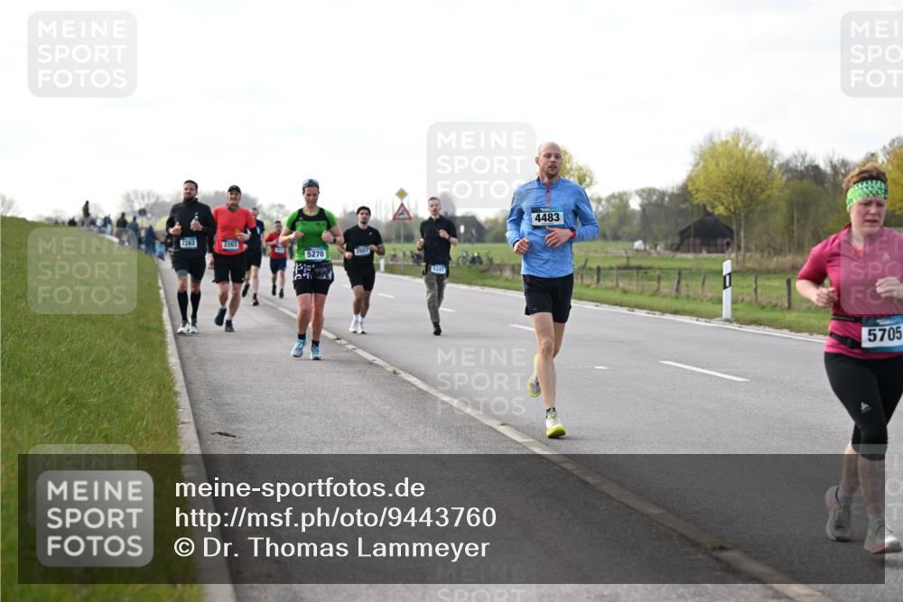 12.04.2026 - 45. Internationalen Wilhelmsburger Insellauf Dr. Thomas Lammeyer http://msf.ph/oto/9443760 12.04.2026 10:16:51 Laufen 2262, 2263, 5270, 2507, 5247, 4483, 5705 meine-sportfotos.de