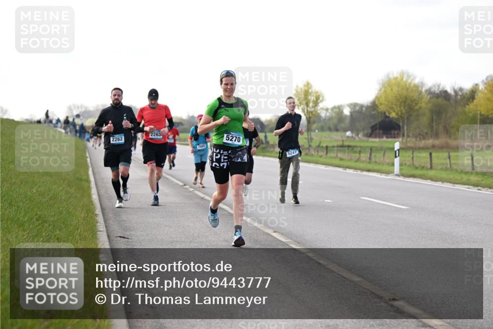 12.04.2026 - 45. Internationalen Wilhelmsburger Insellauf Dr. Thomas Lammeyer http://msf.ph/oto/9443777 12.04.2026 10:16:53 Laufen 2262, 2263, 5270, 5247 meine-sportfotos.de