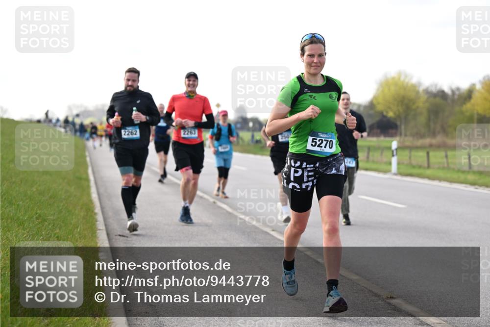12.04.2026 - 45. Internationalen Wilhelmsburger Insellauf Dr. Thomas Lammeyer http://msf.ph/oto/9443778 12.04.2026 10:16:55 Laufen 2262, 2263, 5270 meine-sportfotos.de