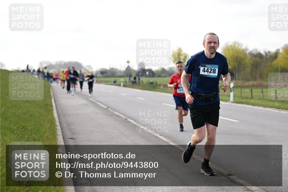 12.04.2026 - 45. Internationalen Wilhelmsburger Insellauf Dr. Thomas Lammeyer http://msf.ph/oto/9443800 12.04.2026 10:17:00 Laufen 207, 4428 meine-sportfotos.de