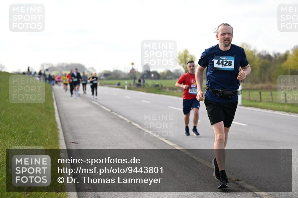 12.04.2026 - 45. Internationalen Wilhelmsburger Insellauf Dr. Thomas Lammeyer http://msf.ph/oto/9443801 12.04.2026 10:17:00 Laufen 2073, 4428 meine-sportfotos.de