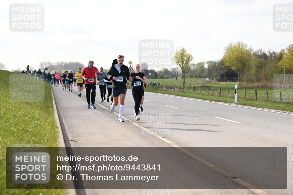 12.04.2026 - 45. Internationalen Wilhelmsburger Insellauf Dr. Thomas Lammeyer http://msf.ph/oto/9443841 12.04.2026 10:17:07 Laufen 3480, 4615, 5824, 4333 meine-sportfotos.de
