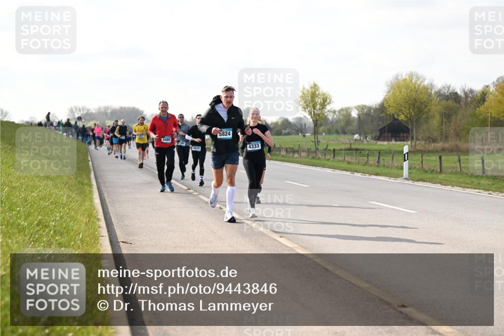 12.04.2026 - 45. Internationalen Wilhelmsburger Insellauf Dr. Thomas Lammeyer http://msf.ph/oto/9443846 12.04.2026 10:17:07 Laufen 3480, 4615, 5824, 4333 meine-sportfotos.de