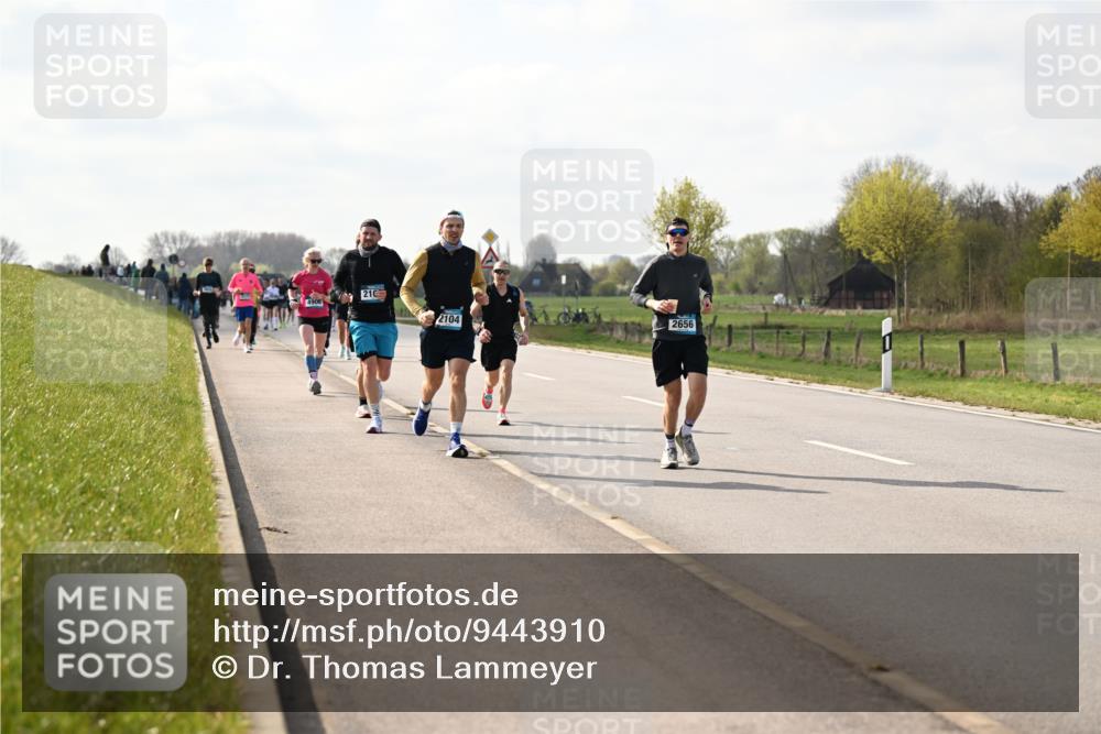 12.04.2026 - 45. Internationalen Wilhelmsburger Insellauf Dr. Thomas Lammeyer http://msf.ph/oto/9443910 12.04.2026 10:17:18 Laufen 210, 2104, 2656 meine-sportfotos.de