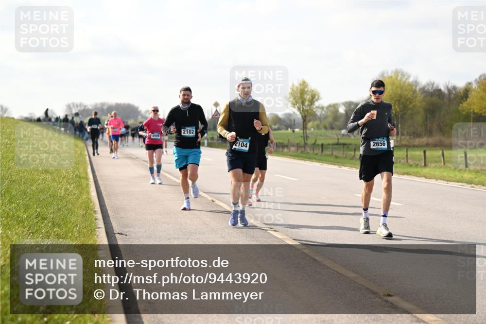 12.04.2026 - 45. Internationalen Wilhelmsburger Insellauf Dr. Thomas Lammeyer http://msf.ph/oto/9443920 12.04.2026 10:17:20 Laufen 2102, 4906, 2656, 2104 meine-sportfotos.de