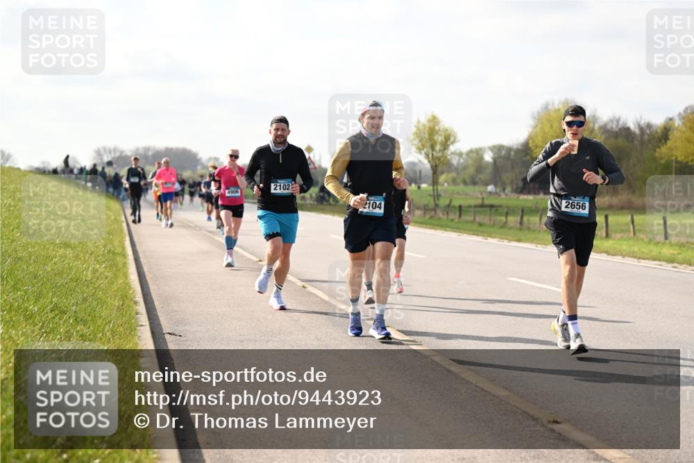 12.04.2026 - 45. Internationalen Wilhelmsburger Insellauf Dr. Thomas Lammeyer http://msf.ph/oto/9443923 12.04.2026 10:17:20 Laufen 2102, 4906, 2656, 2104 meine-sportfotos.de