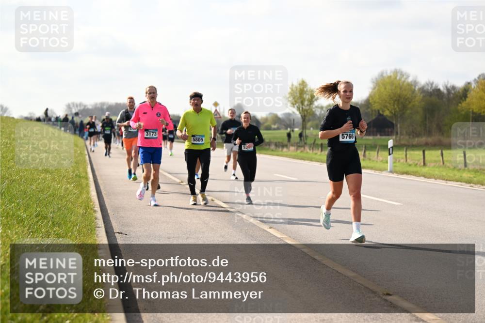 12.04.2026 - 45. Internationalen Wilhelmsburger Insellauf Dr. Thomas Lammeyer http://msf.ph/oto/9443956 12.04.2026 10:17:28 Laufen 3173, 5766, 5805, 53 meine-sportfotos.de