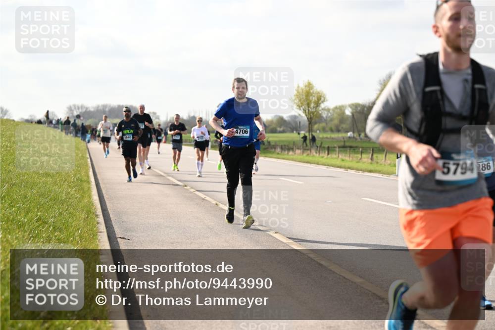 12.04.2026 - 45. Internationalen Wilhelmsburger Insellauf Dr. Thomas Lammeyer http://msf.ph/oto/9443990 12.04.2026 10:17:34 Laufen 4706, 5840, 5794, 86 meine-sportfotos.de