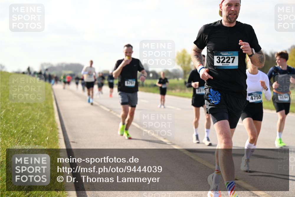 12.04.2026 - 45. Internationalen Wilhelmsburger Insellauf Dr. Thomas Lammeyer http://msf.ph/oto/9444039 12.04.2026 10:17:42 Laufen 5751, 3227, 4755 meine-sportfotos.de