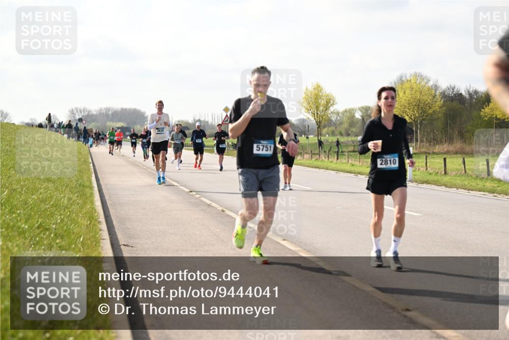 12.04.2026 - 45. Internationalen Wilhelmsburger Insellauf Dr. Thomas Lammeyer http://msf.ph/oto/9444041 12.04.2026 10:17:42 Laufen 5751, 2810 meine-sportfotos.de