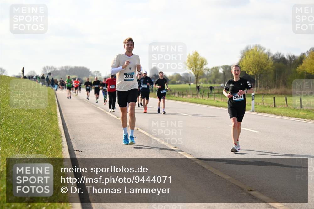 12.04.2026 - 45. Internationalen Wilhelmsburger Insellauf Dr. Thomas Lammeyer http://msf.ph/oto/9444071 12.04.2026 10:17:47 Laufen 3830, 14831, 2845 meine-sportfotos.de