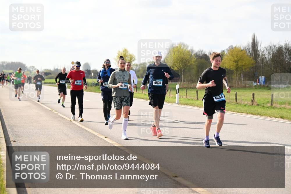 12.04.2026 - 45. Internationalen Wilhelmsburger Insellauf Dr. Thomas Lammeyer http://msf.ph/oto/9444084 12.04.2026 10:17:53 Laufen 3054, 4687, 4531, 292, 4139, 4834 meine-sportfotos.de