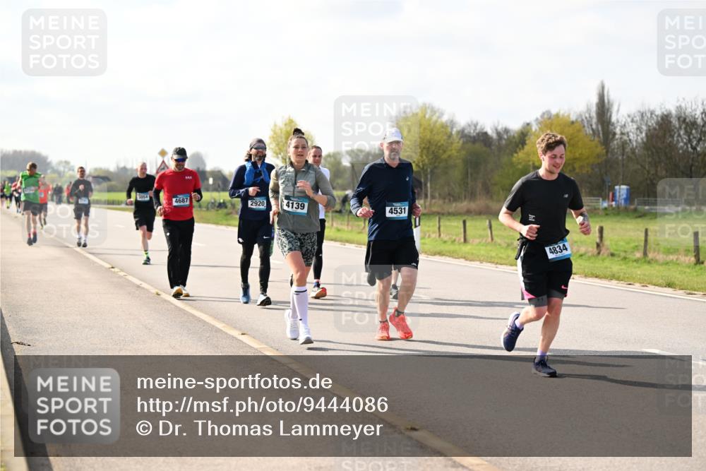 12.04.2026 - 45. Internationalen Wilhelmsburger Insellauf Dr. Thomas Lammeyer http://msf.ph/oto/9444086 12.04.2026 10:17:53 Laufen 4687, 2920, 4139, 4531, 4834 meine-sportfotos.de