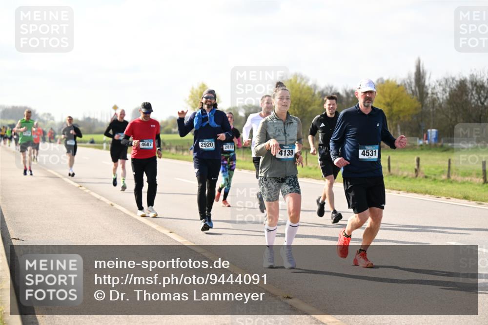 12.04.2026 - 45. Internationalen Wilhelmsburger Insellauf Dr. Thomas Lammeyer http://msf.ph/oto/9444091 12.04.2026 10:17:54 Laufen 4687, 2920, 2813, 4139, 4531 meine-sportfotos.de