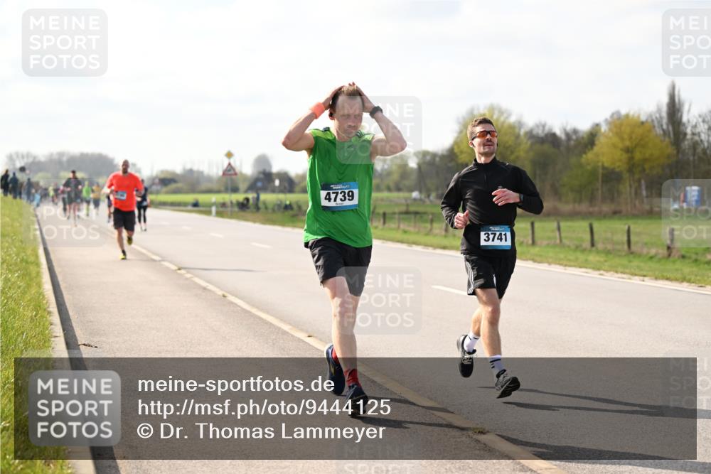 12.04.2026 - 45. Internationalen Wilhelmsburger Insellauf Dr. Thomas Lammeyer http://msf.ph/oto/9444125 12.04.2026 10:18:00 Laufen 4739, 3741 meine-sportfotos.de