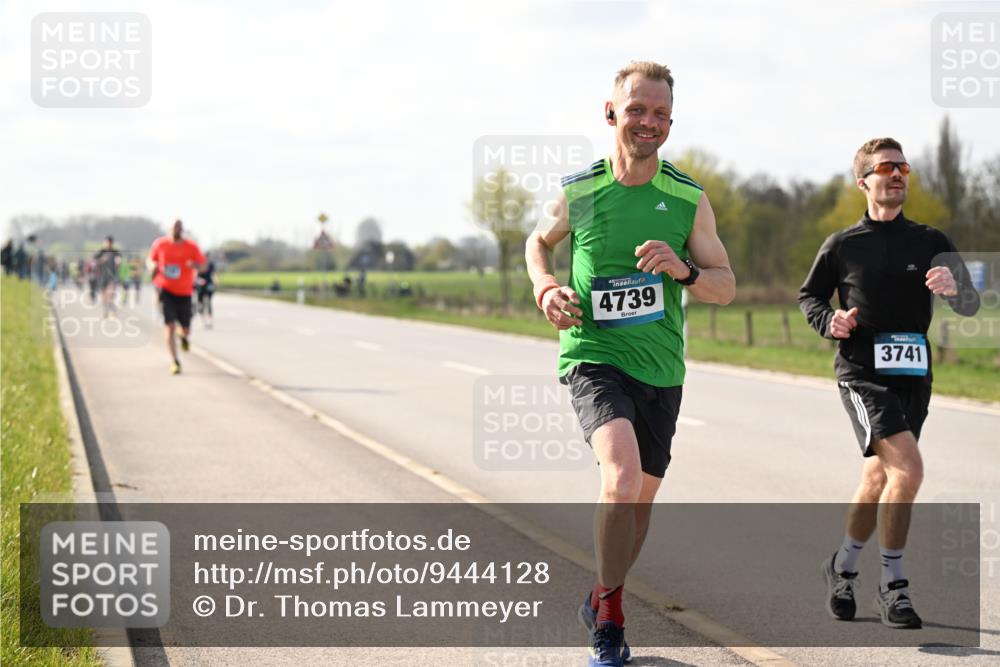 12.04.2026 - 45. Internationalen Wilhelmsburger Insellauf Dr. Thomas Lammeyer http://msf.ph/oto/9444128 12.04.2026 10:18:01 Laufen 4739, 3741 meine-sportfotos.de
