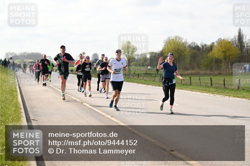 12.04.2026 - 45. Internationalen Wilhelmsburger Insellauf Dr. Thomas Lammeyer http://msf.ph/oto/9444152 12.04.2026 10:18:11 Laufen 3416, 4785, 4882 meine-sportfotos.de