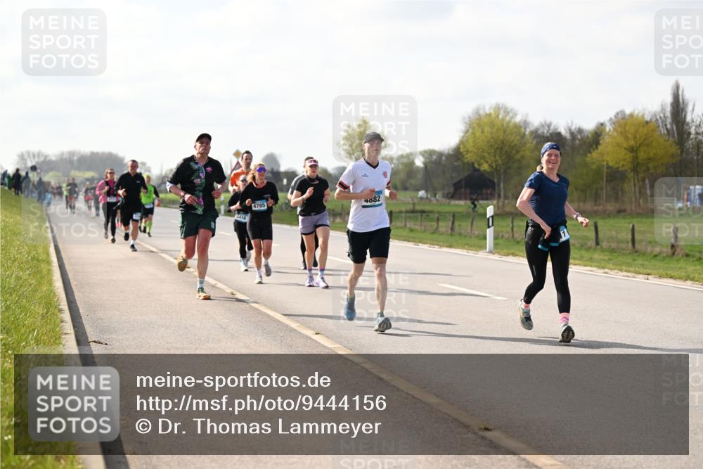 12.04.2026 - 45. Internationalen Wilhelmsburger Insellauf Dr. Thomas Lammeyer http://msf.ph/oto/9444156 12.04.2026 10:18:12 Laufen 3416, 4785, 4882, 1 meine-sportfotos.de