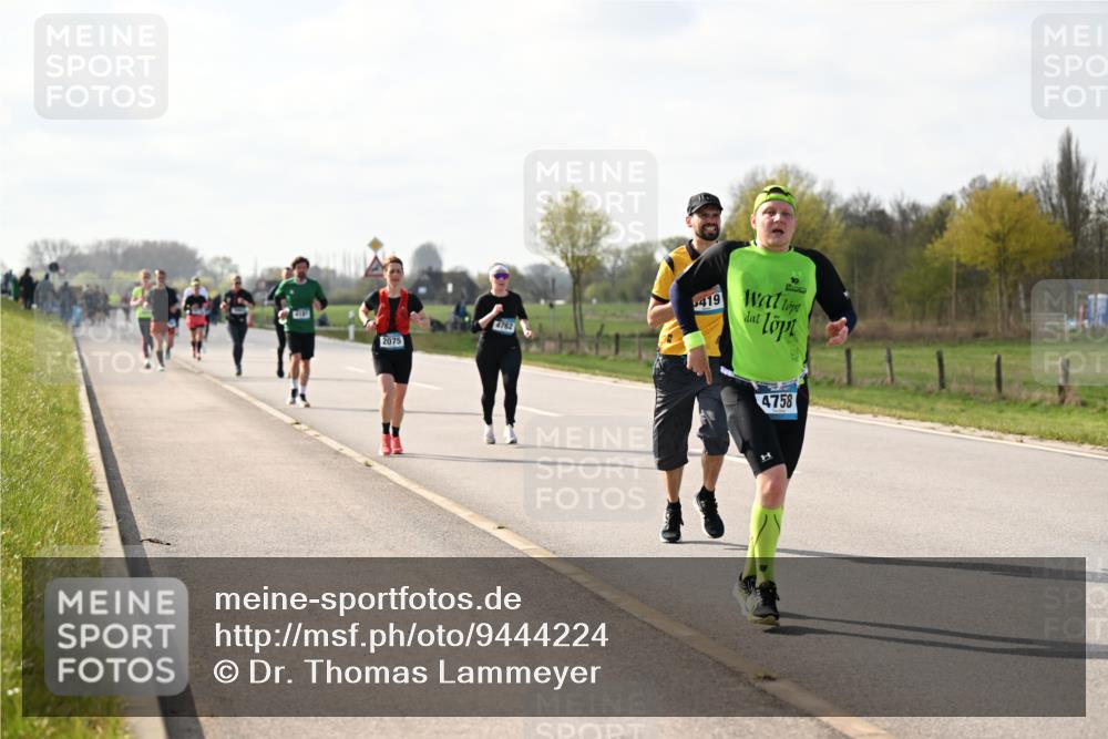 12.04.2026 - 45. Internationalen Wilhelmsburger Insellauf Dr. Thomas Lammeyer http://msf.ph/oto/9444224 12.04.2026 10:18:23 Laufen 4762, 2075, 419, 4758 meine-sportfotos.de