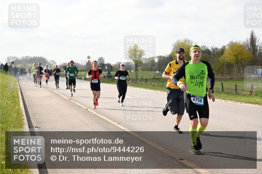 12.04.2026 - 45. Internationalen Wilhelmsburger Insellauf Dr. Thomas Lammeyer http://msf.ph/oto/9444226 12.04.2026 10:18:23 Laufen 4762, 2075, 10, 4758 meine-sportfotos.de