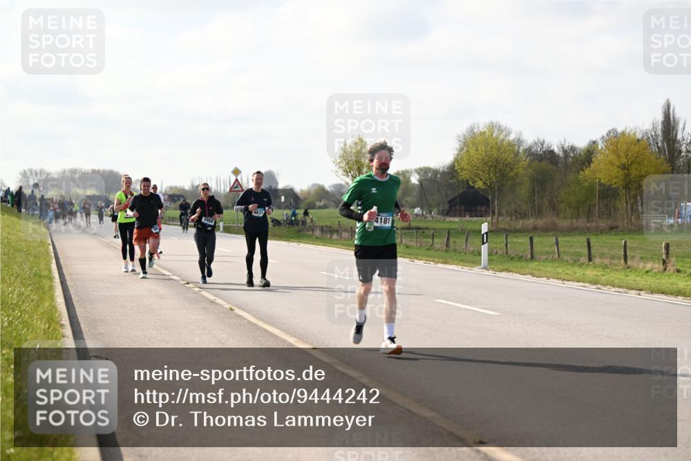 12.04.2026 - 45. Internationalen Wilhelmsburger Insellauf Dr. Thomas Lammeyer http://msf.ph/oto/9444242 12.04.2026 10:18:28 Laufen 3860, 4631, 4181 meine-sportfotos.de