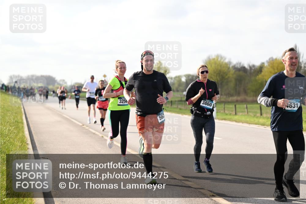 12.04.2026 - 45. Internationalen Wilhelmsburger Insellauf Dr. Thomas Lammeyer http://msf.ph/oto/9444275 12.04.2026 10:18:33 Laufen 3256, 562, 3860, 4631 meine-sportfotos.de