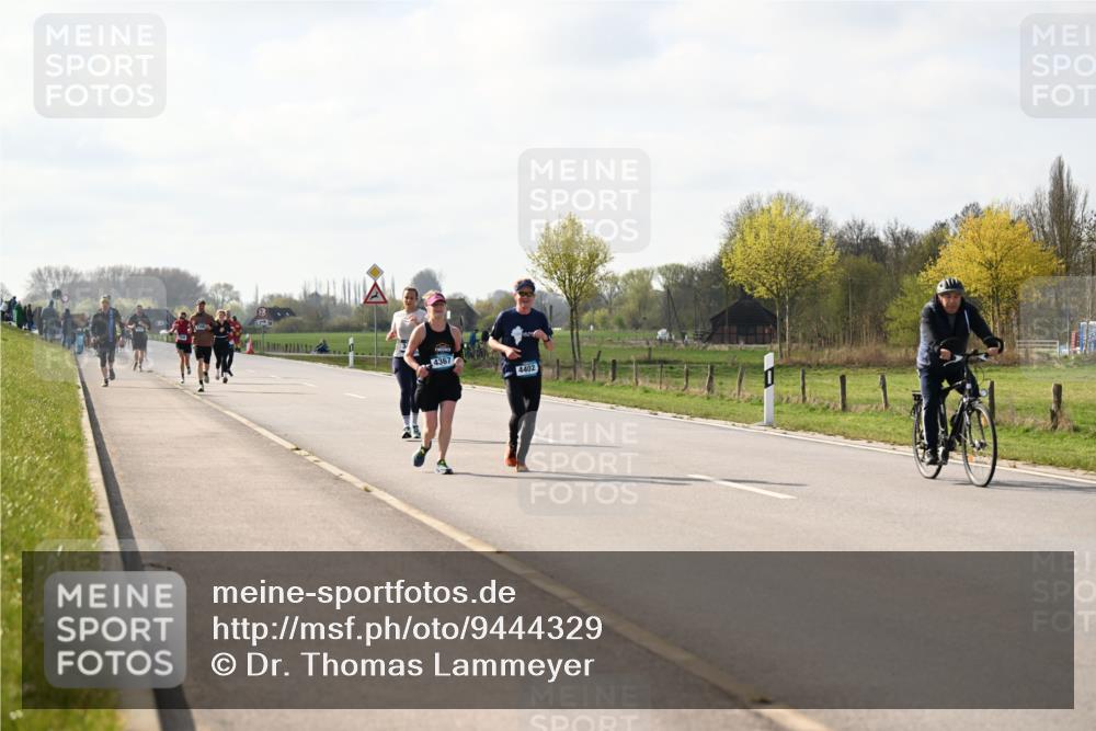 12.04.2026 - 45. Internationalen Wilhelmsburger Insellauf Dr. Thomas Lammeyer http://msf.ph/oto/9444329 12.04.2026 10:18:42 Laufen 3, 4367, 4402 meine-sportfotos.de