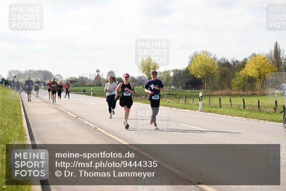 12.04.2026 - 45. Internationalen Wilhelmsburger Insellauf Dr. Thomas Lammeyer http://msf.ph/oto/9444335 12.04.2026 10:18:43 Laufen 3408, 4367, 4402 meine-sportfotos.de